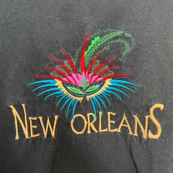 Vintage New Orleans T-Shirt Embroidered Short Sleeve Feather Mask Crewneck Tee - Picture 2 of 12